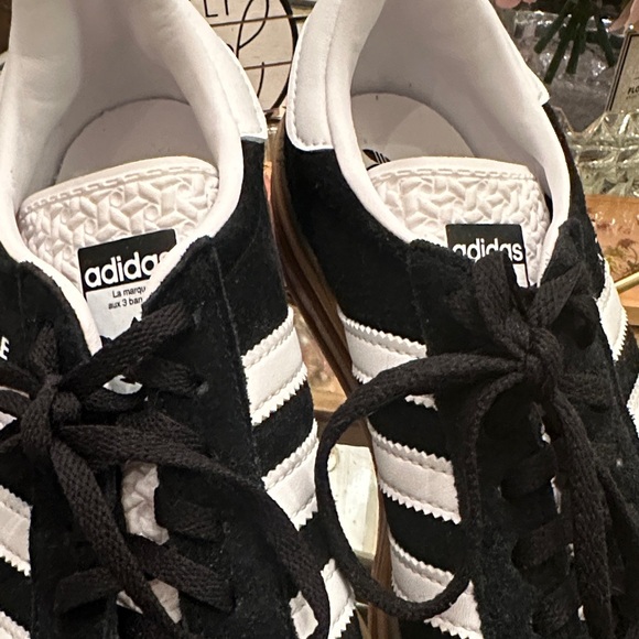 🆕 Adidas Gazelle Platform Black Suede Sneakers BRAND NEW NO BOX US WOMANS SIZE 8 - Picture 2 of 6